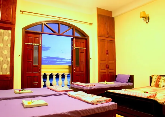 Single Bed Mixed Dormitory Room
